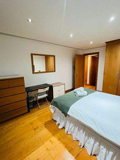 3 Bedroom Flat To Rent In Great Cumberland Place, London, W1H