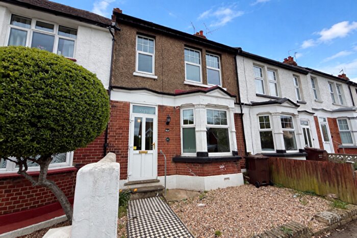 3 Bedroom House To Rent In Second Avenue, Gillingham., ME7