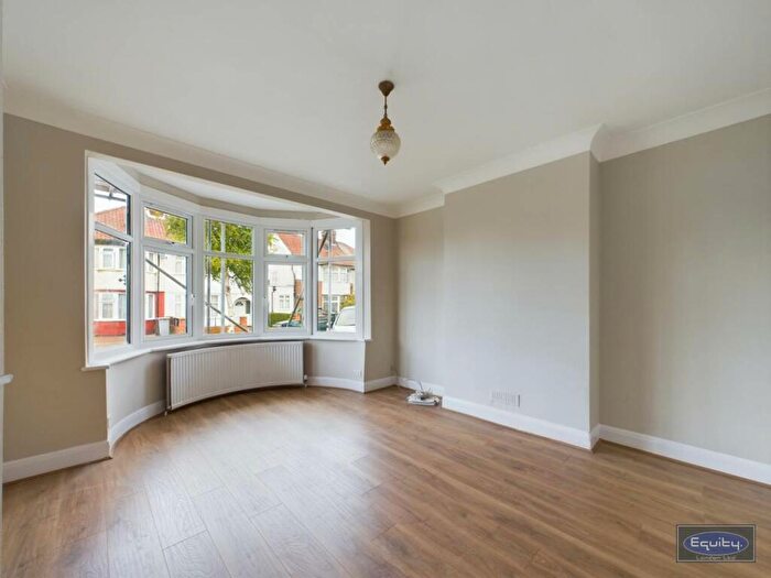 3 Bedroom House To Rent In Ellesmere Road, London, NW10