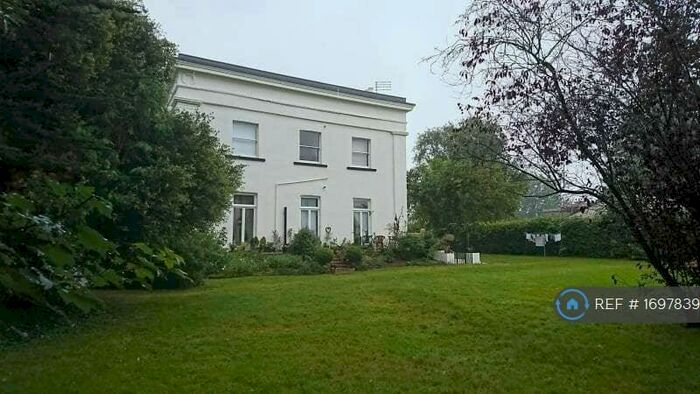 1 Bedroom Flat To Rent In Fore Street, Exeter, EX1