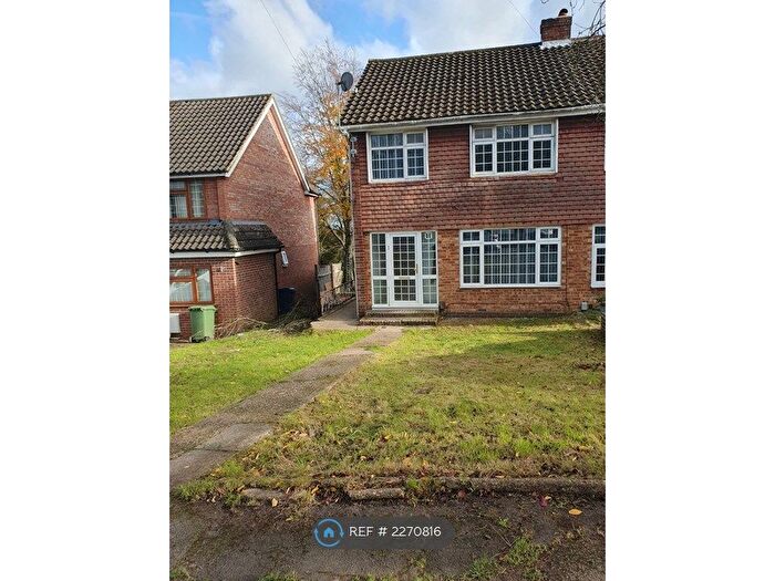 3 Bedroom Semi-Detached House To Rent In Deeds Grove, High Wycombe, HP12