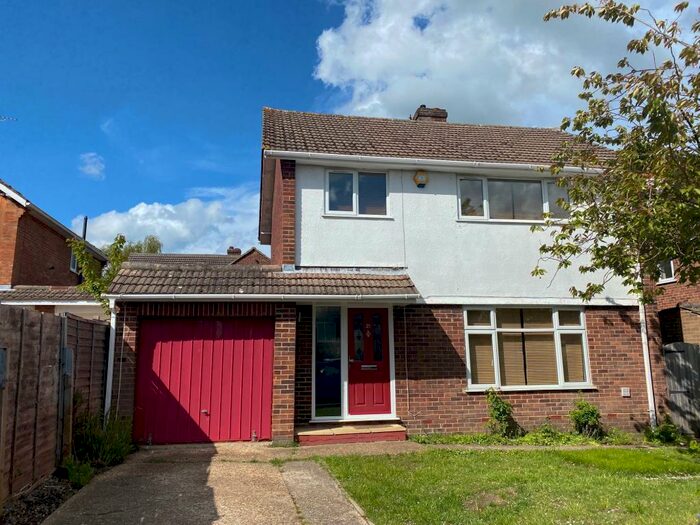 4 Bedroom Detached House To Rent In Ascot, Berkshire, SL5