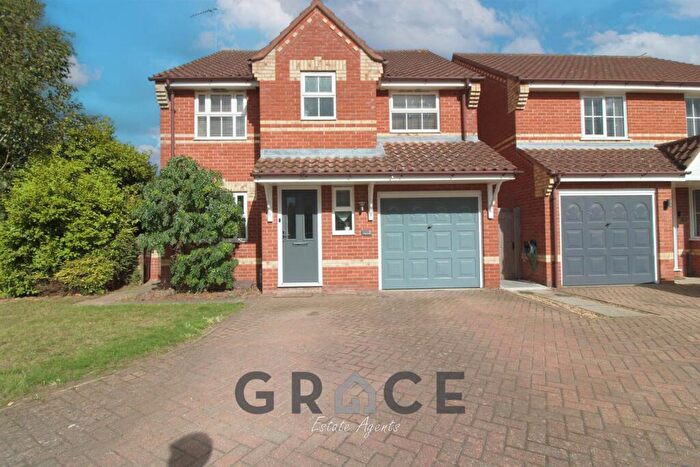 4 Bedroom Detached House For Sale In Aspen Close, Great Blakenham, Ipswich, IP6