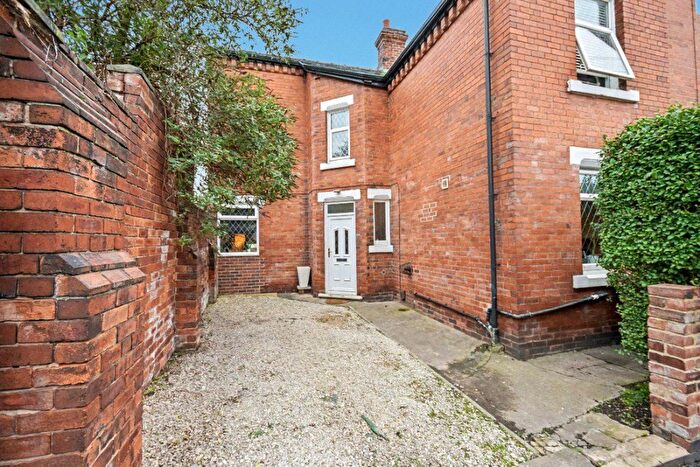 2 Bedroom Semi Detached House For Sale In Holly Street, Wakefield, WF2