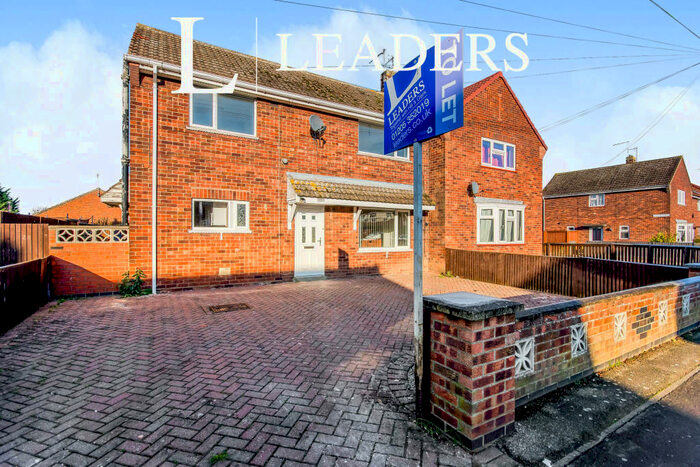 3 Bedroom Semi-Detached House To Rent In Woad Farm Road, Boston, PE21