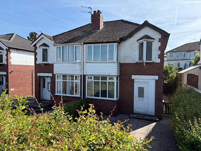 4 Bedroom Semi-Detached House For Sale In London Road, Macclesfield, SK11