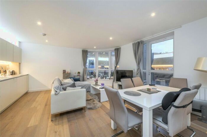 2 Bedroom Flat To Rent In Ottley Drive, Canary Wharf, SE3