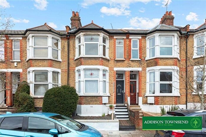 3 Bedroom Terraced House To Rent In Glebe Road, Finchley, N3