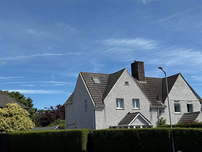 4 Bedroom Semi-Detached House For Sale In Thornwell Road, Bulwark, Chepstow, NP16