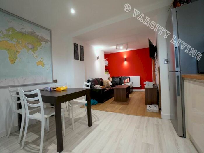 4 Bedroom House To Rent In Albert Street, Bangor, Gwynedd, LL57