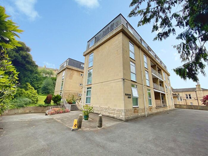 3 Bedroom Apartment For Sale In Bathwick - Pulteney Road, BA2