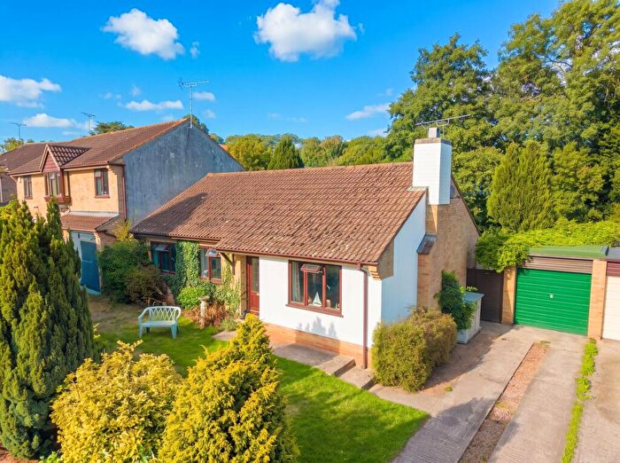 3 Bedroom Detached Bungalow For Sale In Westernlea, Crediton, EX17