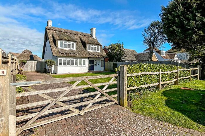 3 Bedroom Detached House For Sale In South View, East Preston, West Sussex, BN16