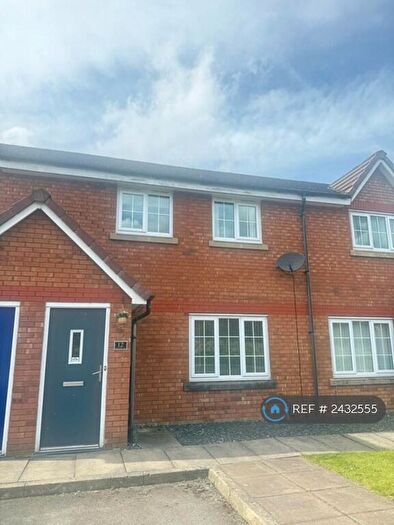 4 Bedroom Terraced House To Rent In Shawcroft View, Bolton, BL1