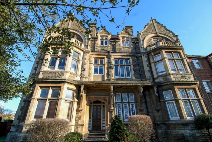 1 Bedroom Flat To Rent In East Park Parade, Northampton, NN1