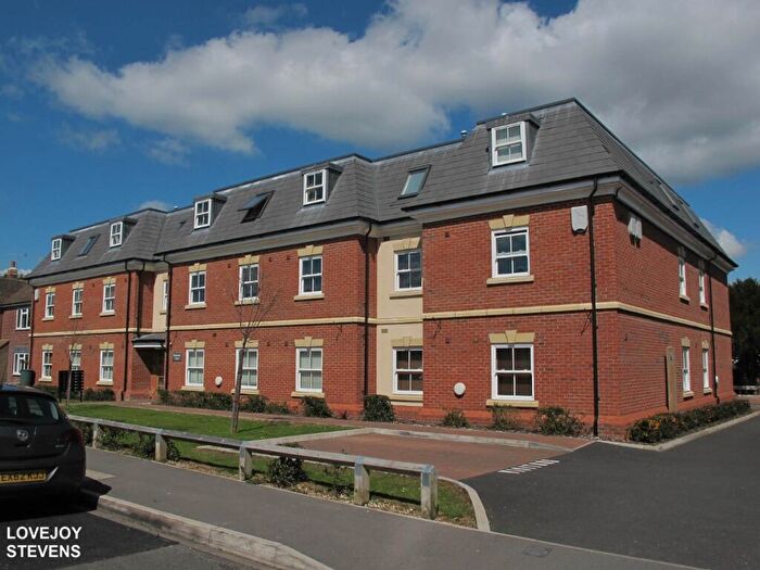 2 Bedroom Flat To Rent In Craven Road, Newbury, RG14