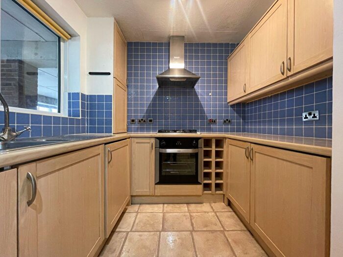 1 Bedroom Flat To Rent In Churchfield Road, Acton, W3