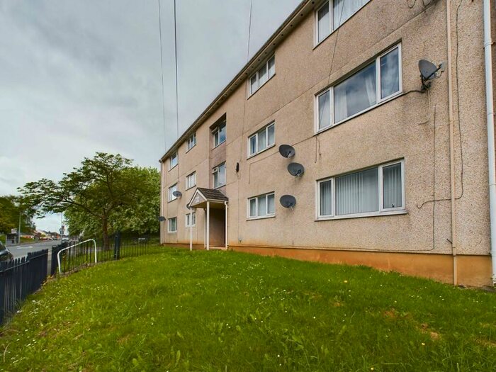 Flats for sale in Colin Way, CF5, Cardiff