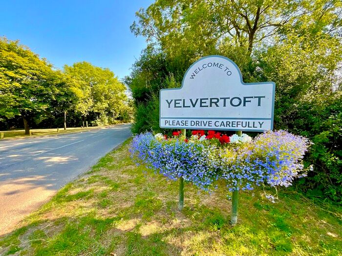2 Bedroom Detached Bungalow For Sale In Nuttall Close, Yelvertoft, NN6
