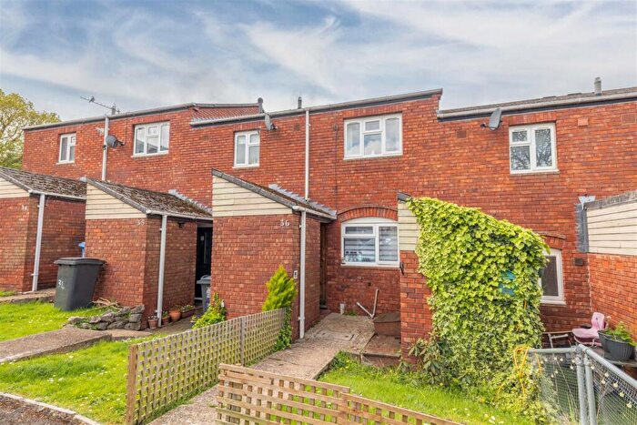 1 Bedroom Apartment For Sale In Luff Close, Windsor, SL4