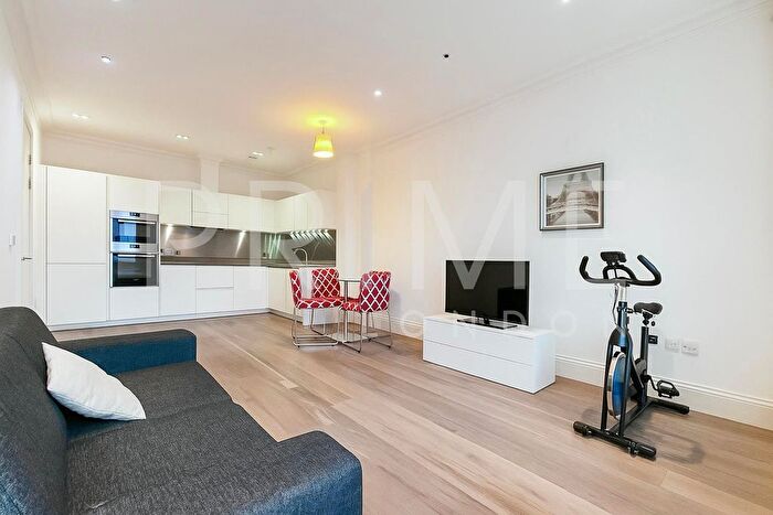 2 Bedroom Flat To Rent In Sterling Mansions, Leman Street, Goodman's Fields, E1