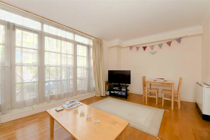 1 Bedroom Flat To Rent In Baltic Place, De Beauvoir Town, N1