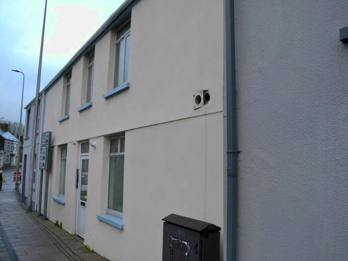1 Bedroom Flat To Rent In Priory Street, Carmarthen, Carmarthenshire, SA31