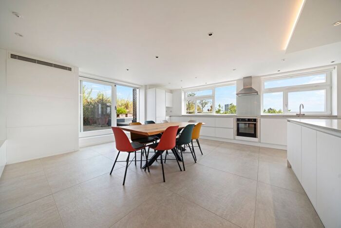 4 Bedroom Flat To Rent In St. Johns Wood Park, St John's Wood, London, NW8