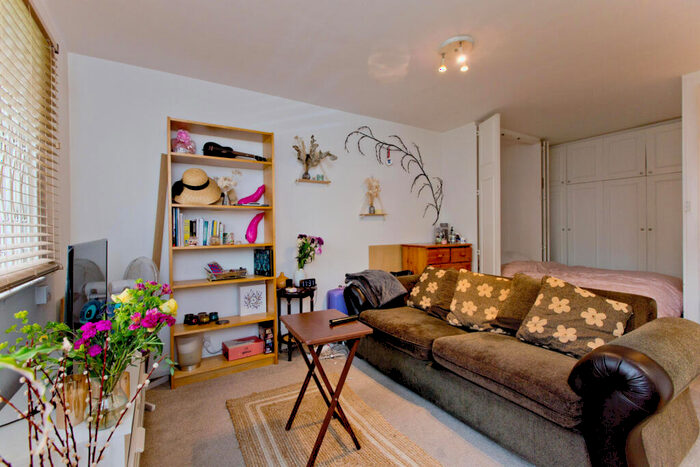 Studio For Sale In Haverstock Hill, NW3