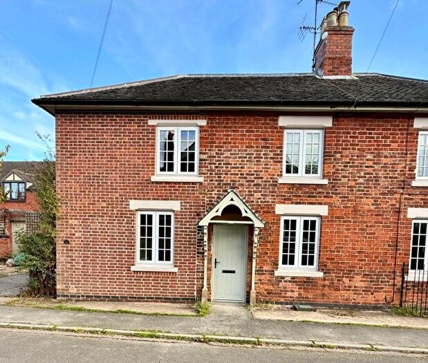 4 Bedroom Semi Detached House To Rent In Chapel Lane, Rangemore, Burton-On-Trent, DE13