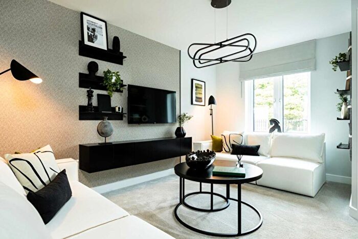 3 Bedroom Semi Detached House For Sale In Broken Stone Road, Feniscowles, BB3