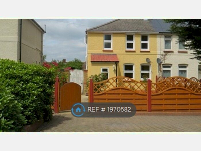 3 Bedroom Semi-Detached House To Rent In Jessamine Place, Dartford, DA2