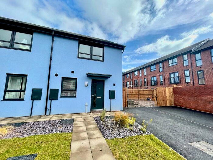 3 Bedroom Property To Rent In Ffordd Wallace, Barry, CF63