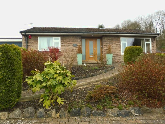 2 Bedroom Bungalow To Rent In Wyedale Close, Bakewell, DE45