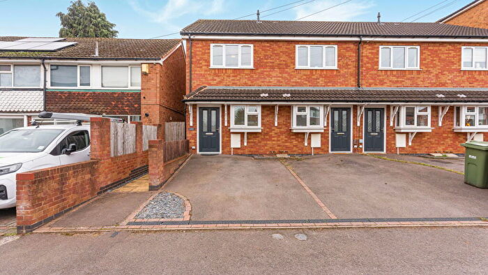 2 Bedroom End Of Terrace House For Sale In Gaydon Road, Solihull, B92