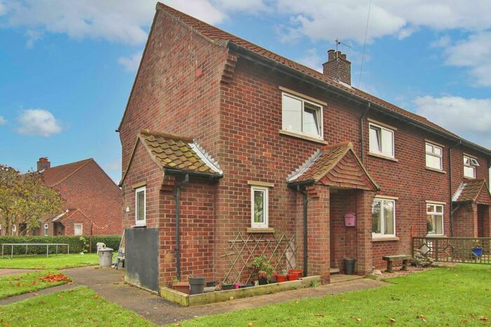 3 Bedroom Semi-Detached House For Sale In Abbeygarth Villas, Thorn Lane, Goxhill, Barrow-upon-Humber, DN19