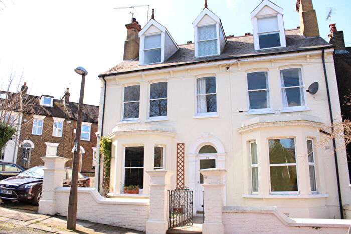 1 Bedroom Apartment To Rent In Albany Road, Rochester, ME1