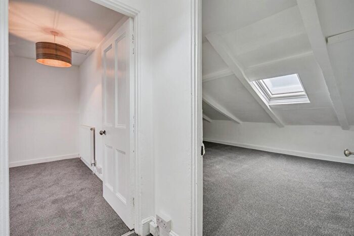 2 Bedroom Flat For Sale In Exeter Street, Plymouth, PL4