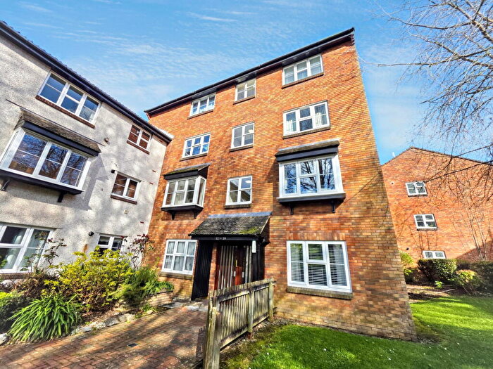 2 Bedroom Flat For Sale In Portland Court, Plymouth, PL1