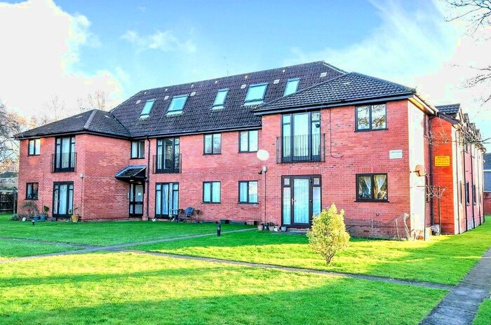 2 Bedroom Flat To Rent In Elm Court, Durham Road, Sandhurst, Berkshire, GU47