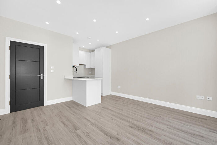 1 Bedroom Apartment To Rent In Park Lane, London, London, CR0