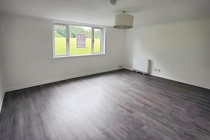 3 Bedroom Maisonette To Rent In Braehead Road, Kildrum, Cumbernauld, North Lanarkshire, G67