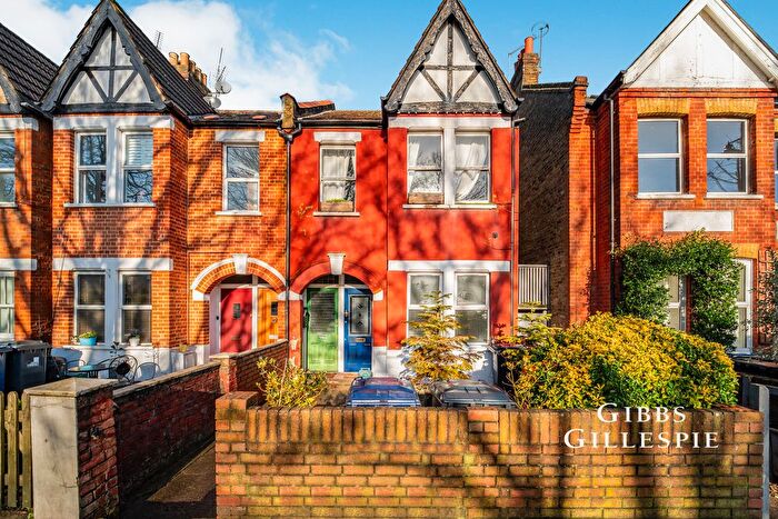 2 Bedroom Flat To Rent In Pitshanger Lane, London, W5