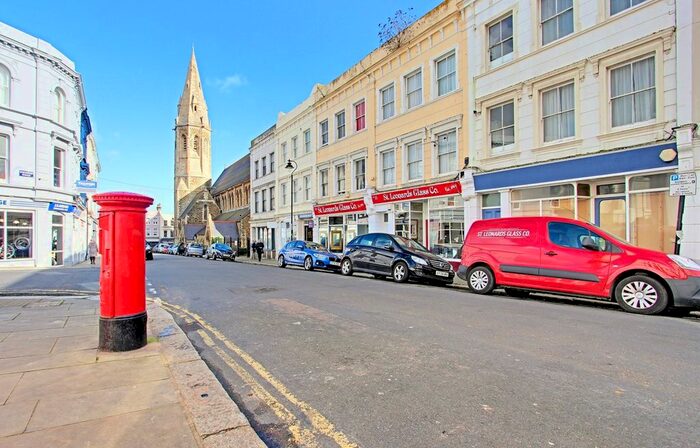 2 Bedroom Flat To Rent In Silchester Road, St Leonards-On-Sea TN38