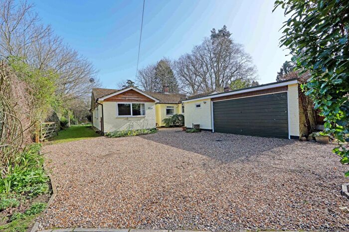 4 Bedroom Detached House For Sale In Maidenhead Road, Cookham, SL6