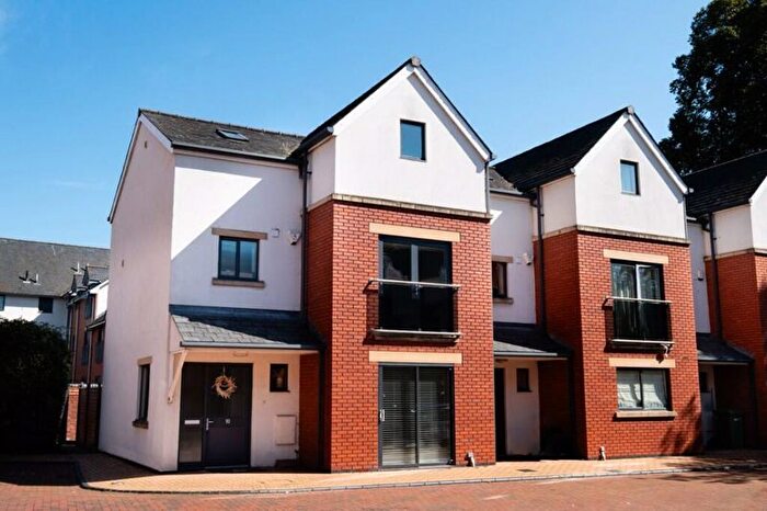 5 Bedroom Semi-Detached House To Rent In Victoria Court, Hereford, HR4