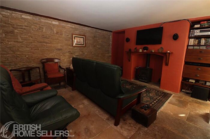 4 Bedroom House For Sale In High Street, Swanage, Dorset, BH19 - Photo 5