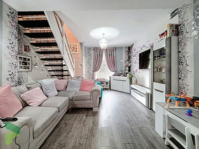 3 Bedroom Terraced House For Sale In Exchange Street, Darwen, BB3