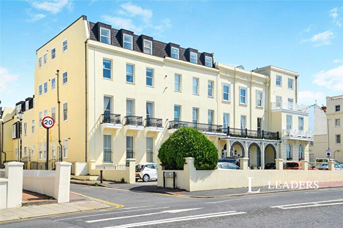 2 Bedroom Flat To Rent In Marine Parade, Brighton, East Sussex, BN2