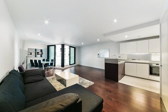 2 Bedroom Flat To Rent In Baltimore Wharf, Canary Wharf, London, E14